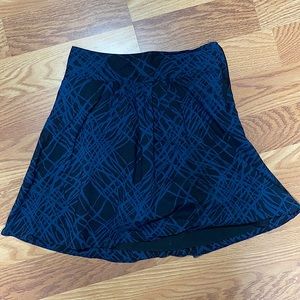 Mossimo patterned mid length skirt